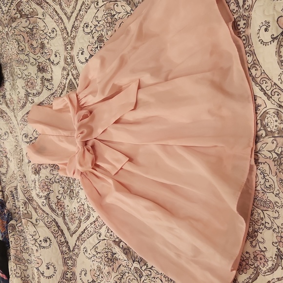 Beautiful pink dress - Picture 8 of 11